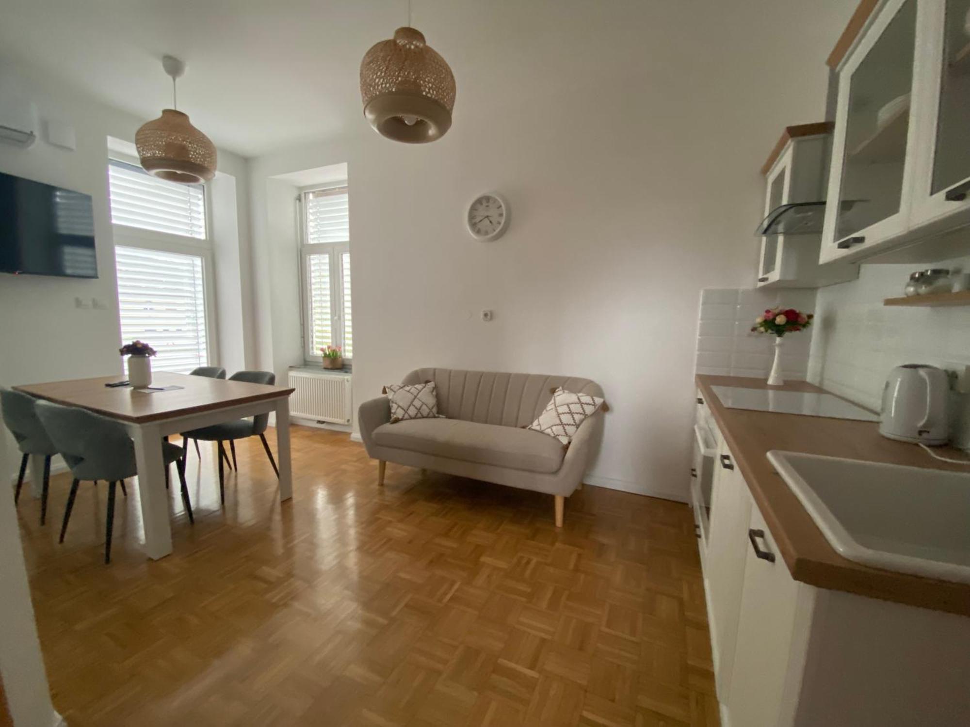 Apartma Rogatec Luaran gambar